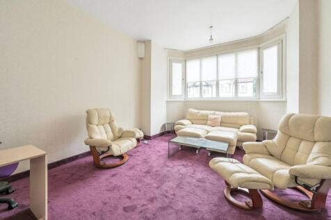 West Avenue, Hendon, London, NW4 5 bed semi