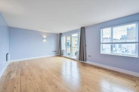 Llanvanor Road, Child's Hill, London... 2 bed flat for sale