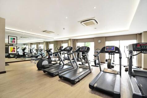 Boulevard Drive, Colindale, London, NW9 2 bed flat for sale