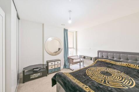Montmorency Gardens, New Southgate... 1 bed flat for sale