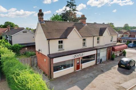 2 bedroom semi-detached house for sale