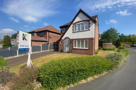 5 Arkle Drive, Chadderton, OL9 0ND 3 bed detached house for sale