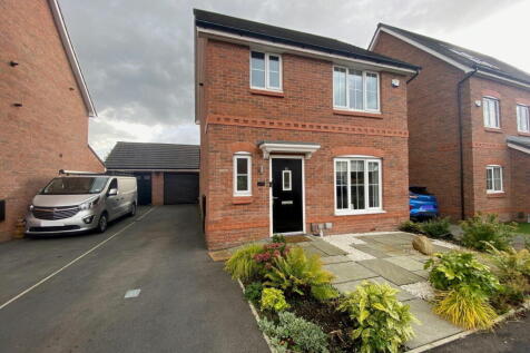 10 Mill Fold Gardens, Chadderton 3 bed detached house for sale