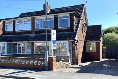 60 Cornish Way, Royton, Oldham, OL2 6JY 3 bed semi