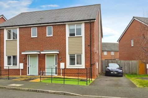 3 bedroom semi-detached house for sale