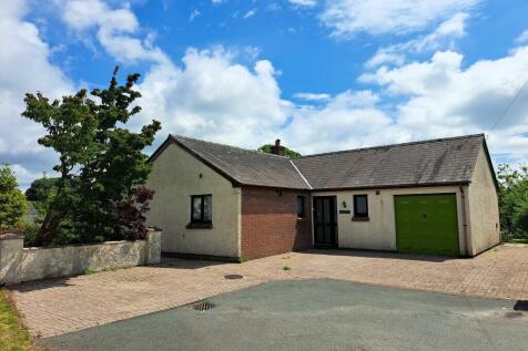 3 bedroom detached bungalow for sale