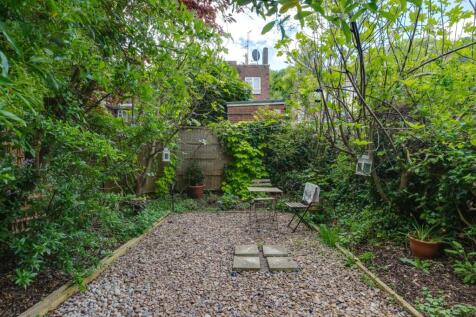 Summersby Road, Highgate 1 bed apartment for sale