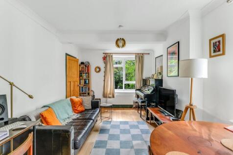Summersby Road, Highgate 1 bed apartment for sale