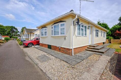 2 bedroom park home for sale