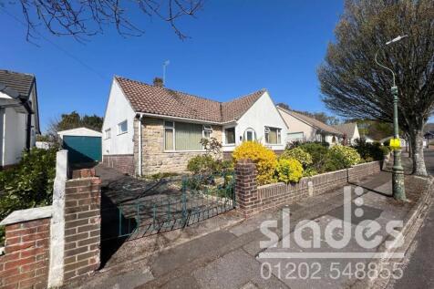 2 bedroom detached bungalow for sale