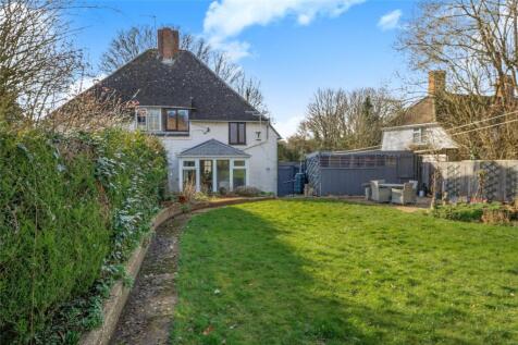 2 bedroom semi-detached house for sale
