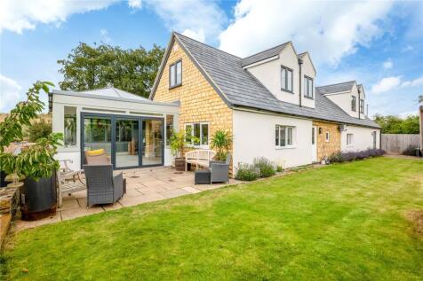 Danes Hill, Bicester OX25 4 bed detached house for sale