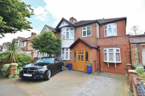 4 bedroom semi-detached house for sale