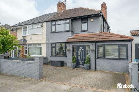 5 bedroom semi-detached house for sale