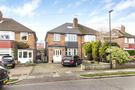 4 bedroom semi-detached house for sale