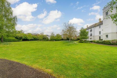 Old Watling Street, Canterbury, CT1 2 bed apartment for sale