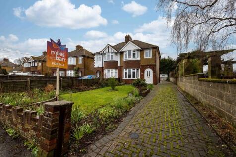 Shalloak Road, Broad Oak, Canterbury... 3 bed semi
