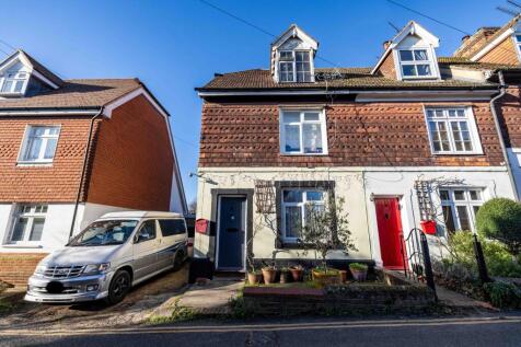 Queens Road Ash, Canterbury, CT3 3 bed end of terrace house for sale