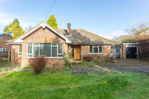 Old Dover Road, Canterbury, CT1 3 bed bungalow for sale