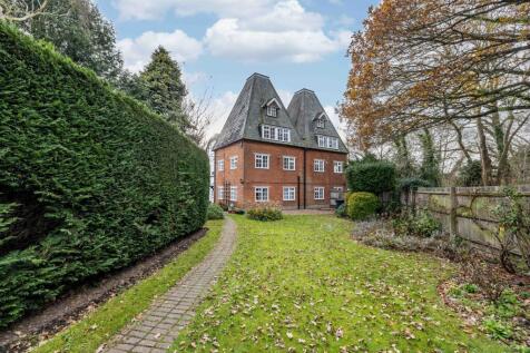 Littlebourne Road, Canterbury, CT3 3 bed flat for sale