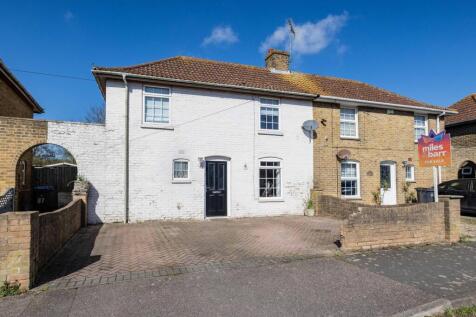 Milner Crescent, Aylesham... 3 bed semi