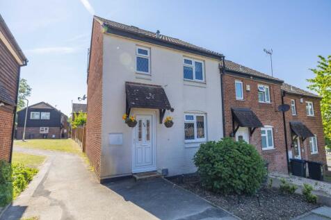Forrester Close, Canterbury, Kent, CT1 2 bed end of terrace house for sale
