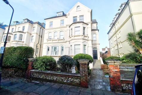 Blackwater Road, Eastbourne BN21 2 bed flat for sale