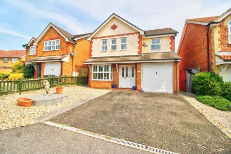 Cherwell Close, Pevensey BN24 4 bed detached house for sale
