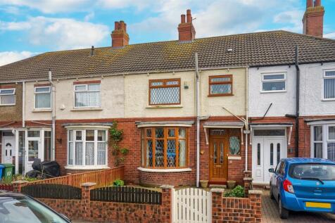 Lascelles Avenue, Withernsea 3 bed terraced house for sale