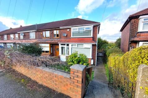 Broomhall Road, Blackley, M9 2 bed end of terrace house for sale