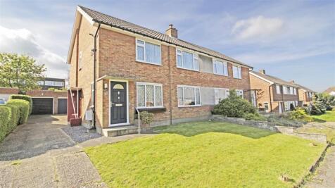 2 bedroom maisonette for sale