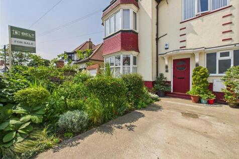 Cardigan Road, Bridlington 2 bed flat for sale