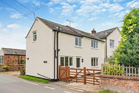 2 bedroom detached house for sale