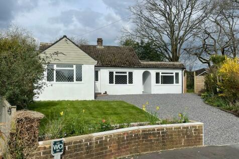 5 bedroom detached bungalow for sale