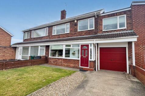 5 bedroom semi-detached house for sale