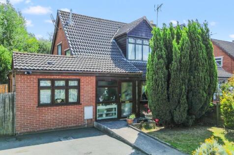 Elton Head Road, St. Helens, WA9 4 bed semi