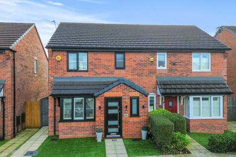 Mulvanney Crescent, St. Helens, WA10 3 bed semi