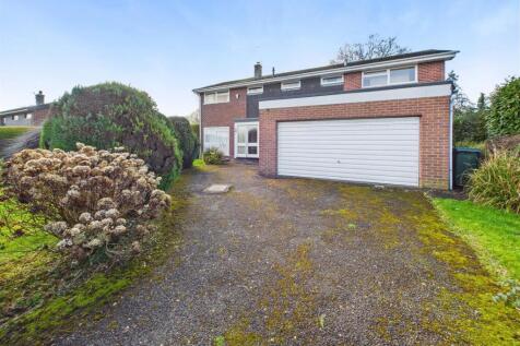32 Llanforda Rise, Oswestry 5 bed detached house for sale
