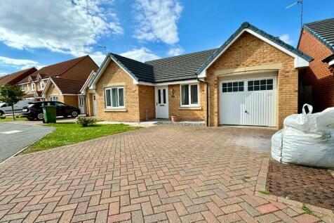 3 bedroom detached bungalow for sale