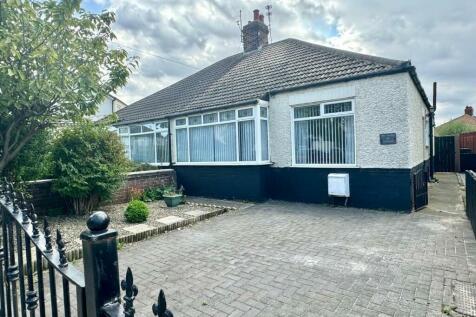 2 bedroom semi-detached bungalow for sale