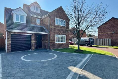 5 bedroom detached house for sale