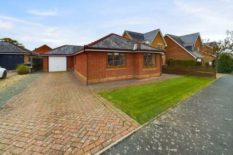 3 bedroom detached bungalow for sale