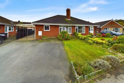 2 bedroom semi-detached bungalow for sale