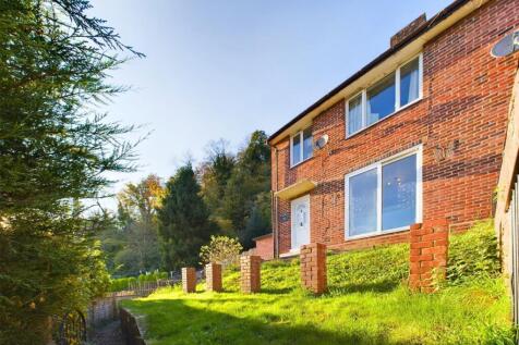 Woodside, Welshpool, SY21 7NG 3 bed semi