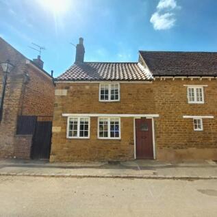 2 bedroom cottage for sale