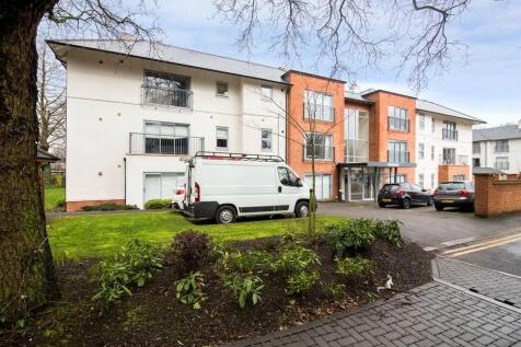 Kensington Court, Edgbaston B15 1 bed ground floor flat for sale