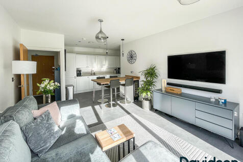 Highfield Road, Birmingham B15 1 bed ground floor flat for sale