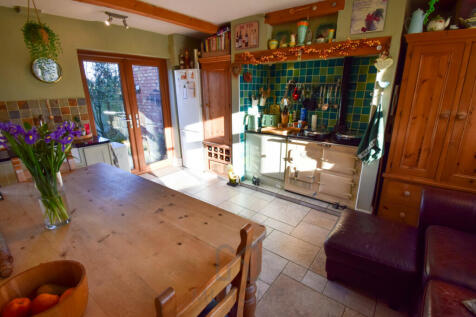 3 bedroom cottage for sale
