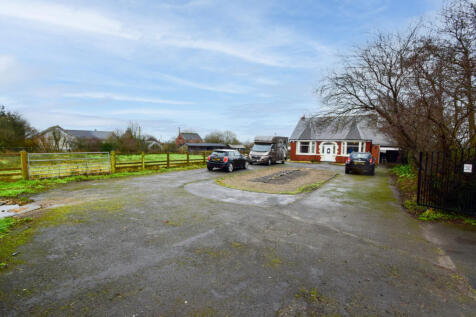 3 bedroom detached bungalow for sale