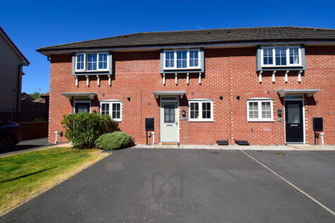 3 bedroom mews property for sale